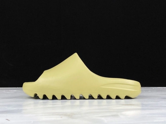 Adidas 'Resin' Yeezy FX0494 Slides 0928